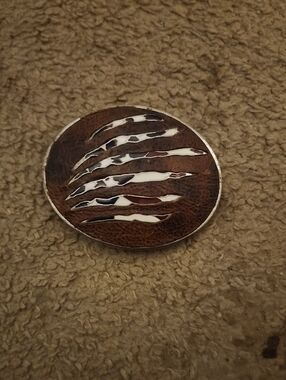 Brown Leather Western-Style Belt Buckle